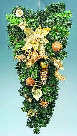 Фото Новогодний интерьер-2008: Готовь синюю мишуру и золотые елки. Потолочная елка